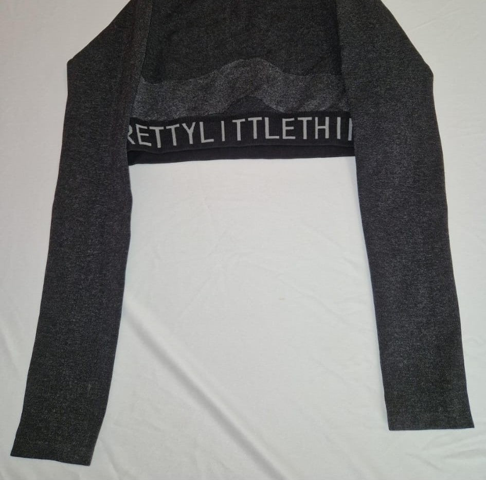 Women’s Seamless Long Sleeve Crop Top