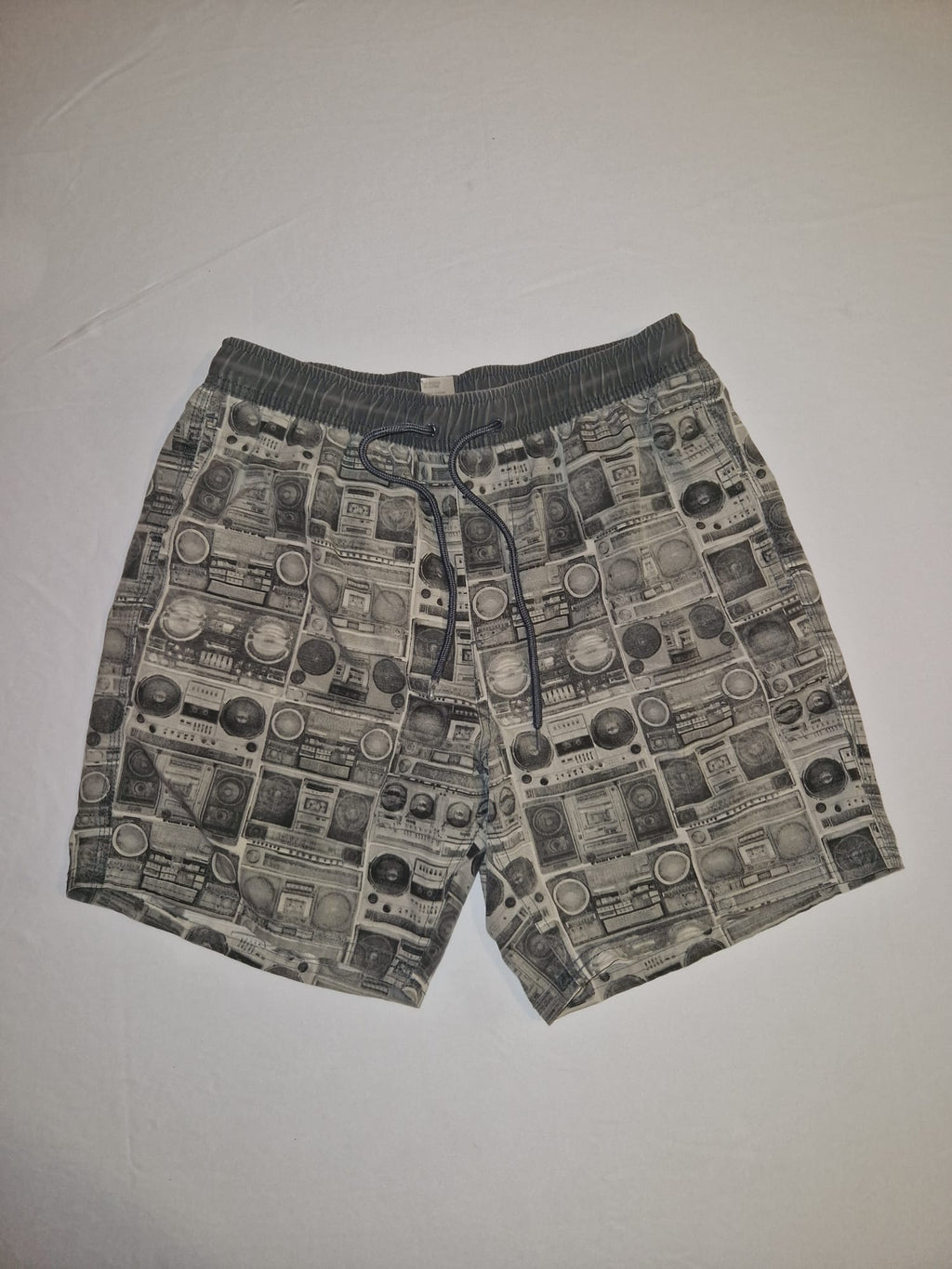 Retro Boombox Print Drawstring Shorts – Grey